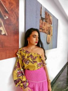 pink skirt, printed bodysuit, yellow on pink , floral prints, pink mules, outfit ideas, ootd, street style