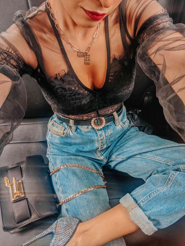 black lace bodysuit, black bodysuit, mom jeans, casual outfit, sexy outfit, outfit of the day, denim outfit, jeans look, how to wear mom jeans, boyfriend jeans, blogger outfit, streetstyle, indian blogger, neha menghwani, stylessential, lorna luxe